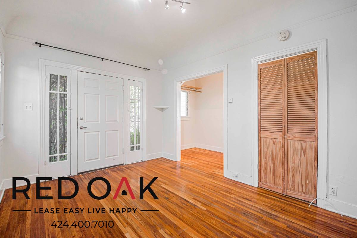 Apartment for rent at 806 Lucile Ave, Los Angeles, CA 90026