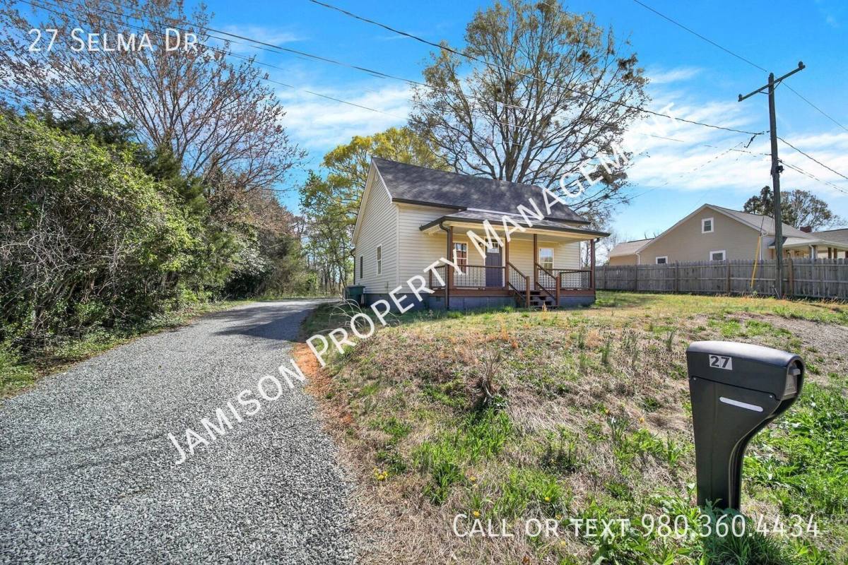 27 Selma Dr, Mooresville, NC 28115 - House for Rent - Image 1