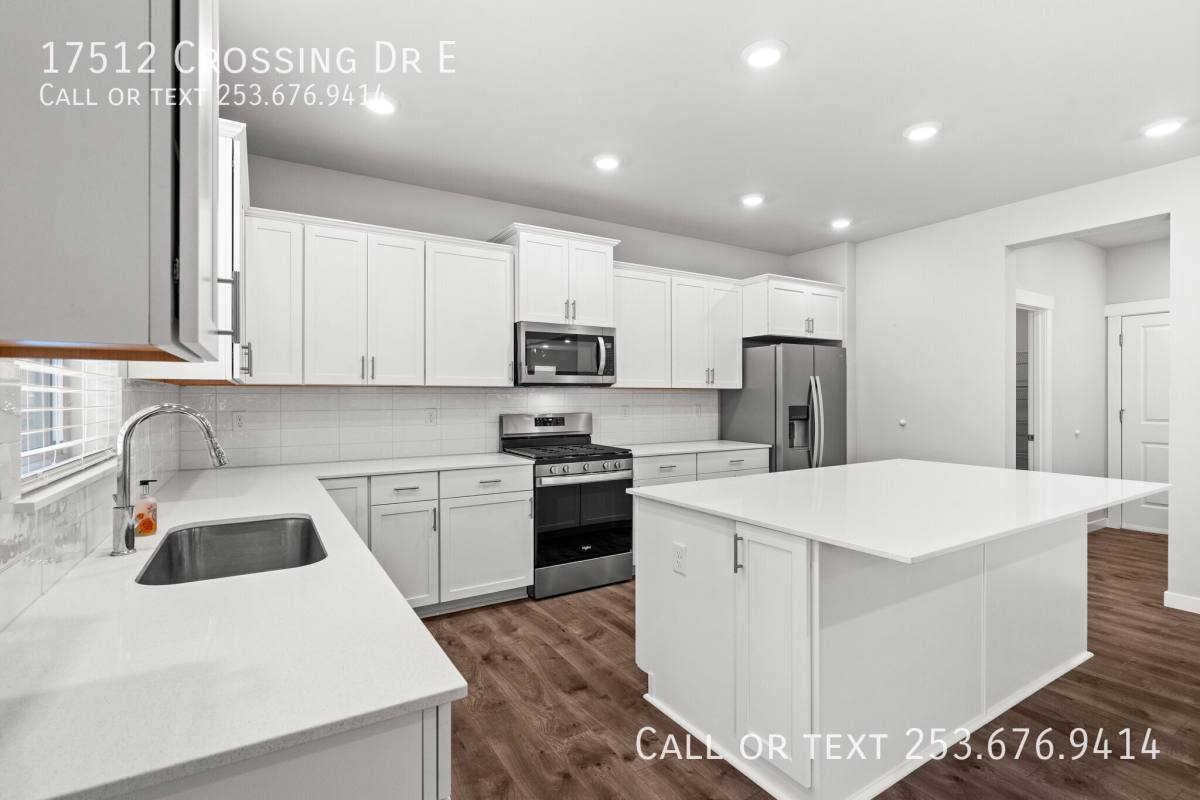 17512 Crossing Dr E, Puyallup, WA 98374 - House for Rent - Image 4