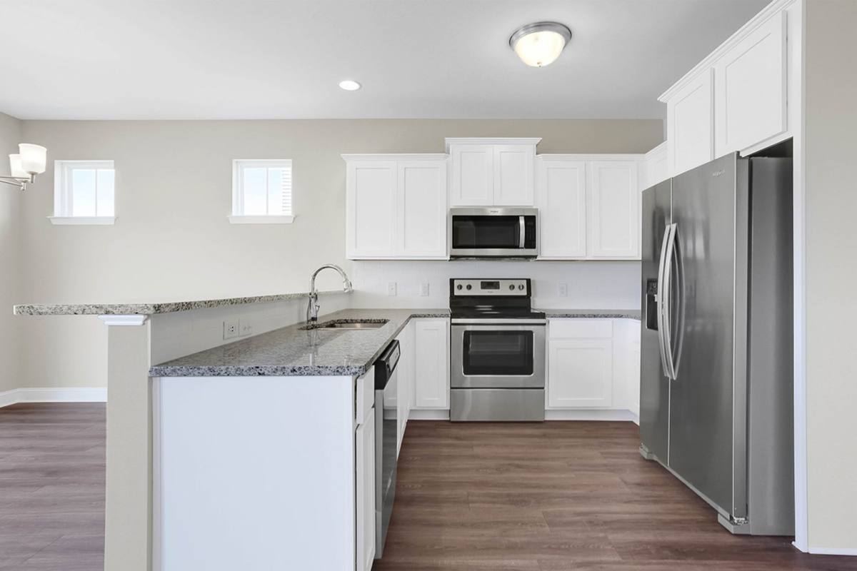 7005 Cameron Trace Dr, Wilmington, NC 28411 - House for Rent - Image 4