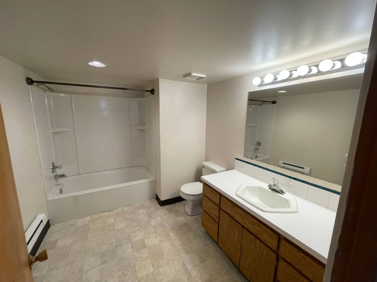 5411 Colby Ave, Everett, WA 98203 - Apartment for Rent - Image 7