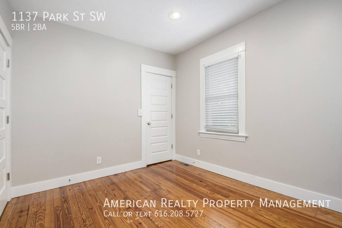 1137 Park St SW, Grand Rapids, MI 49504 - House for Rent - Image 8