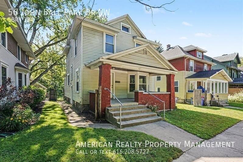 House for rent at 56 John Ball Park Dr NW, Grand Rapids, MI 49504