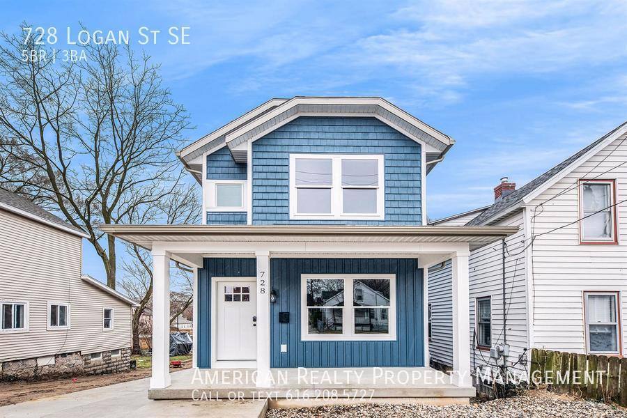 House for rent at 728 Logan St SE, Grand Rapids, MI 49503