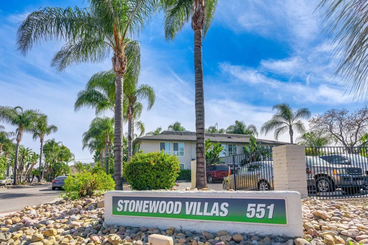 551 N Date St, Escondido, CA 92025 - Apartment for Rent - Image 2