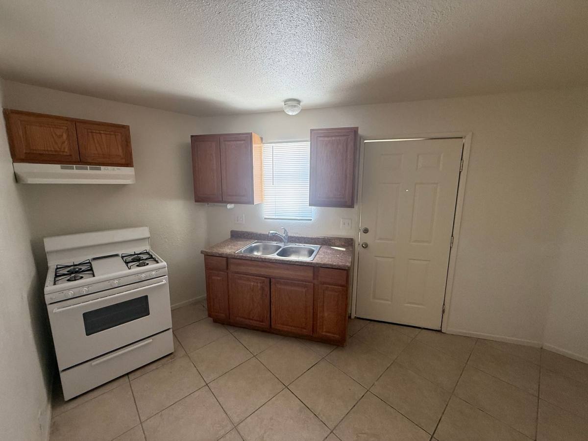 Desert View, 66099 Desert View Ave, Desert Hot Springs, CA 92240 - Apartment for Rent - Image 2