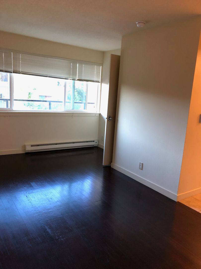 Zte Mersoleil Franklin, 2635 Franklin Ave E, Seattle, WA 98102 - Apartment for Rent - Image 3