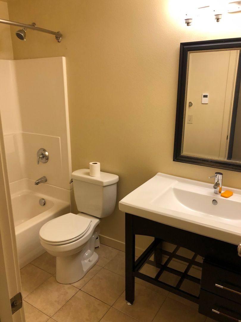 Zte Mersoleil Franklin, 2635 Franklin Ave E, Seattle, WA 98102 - Apartment for Rent - Image 5