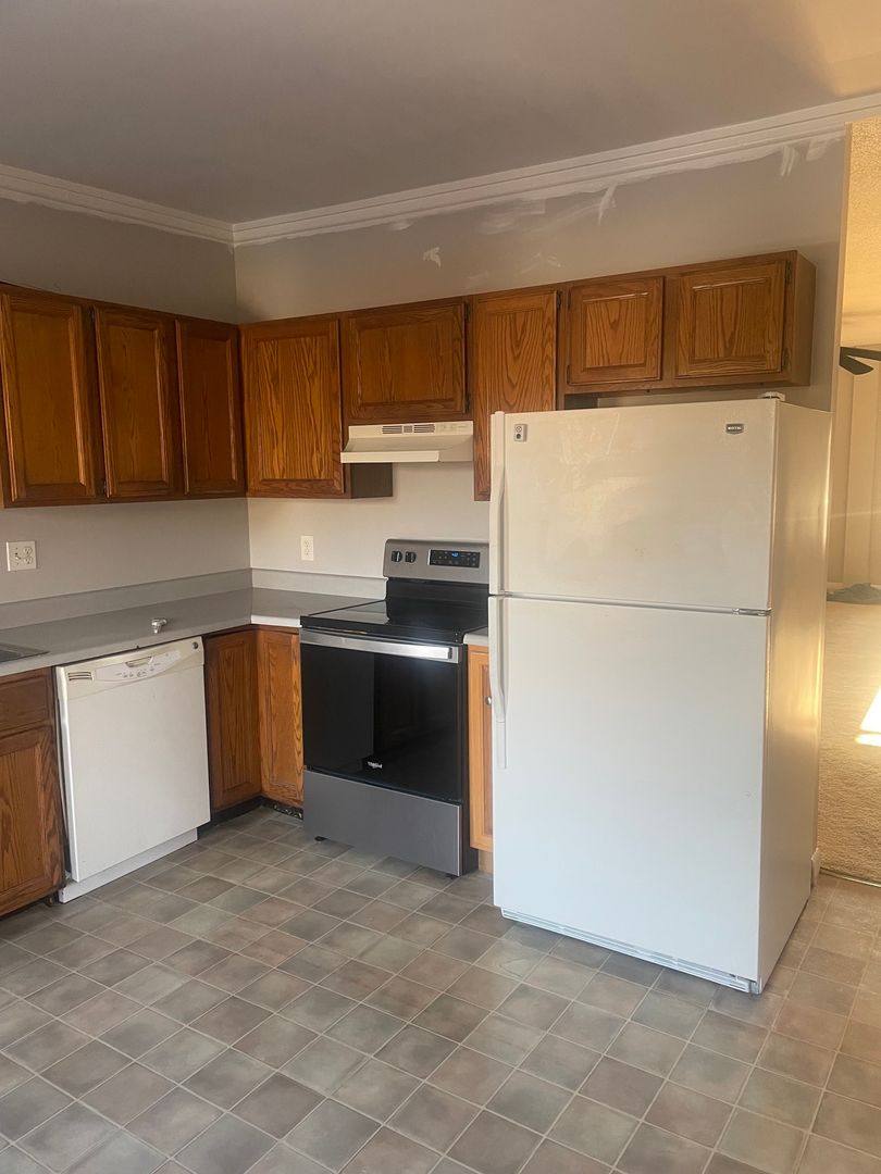 24 Main St, Baldwinville, MA 01436 - Apartment for Rent - Image 1