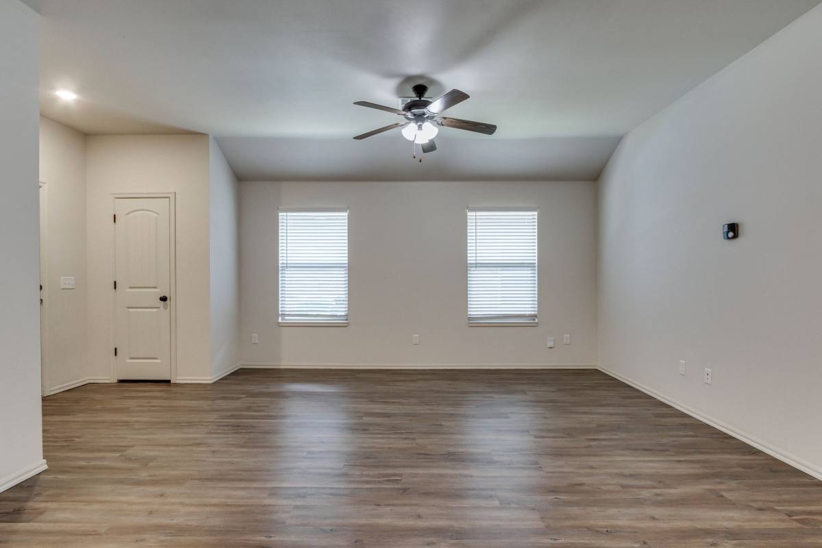 341 Chalk Hill Court, Edmond, OK 73003 - House for Rent - Image 7