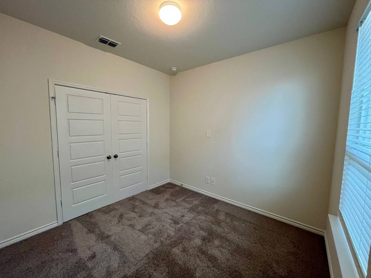 4125 Woodside Dr, Seguin, TX 78155 - House for Rent - Image 7