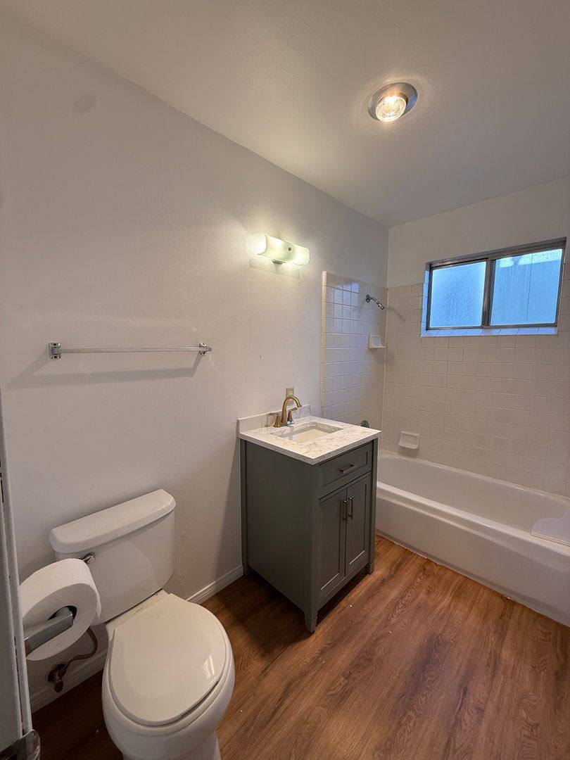 9735 Cactus St #B, Lakeside, CA 92040 - Apartment for Rent - Image 5