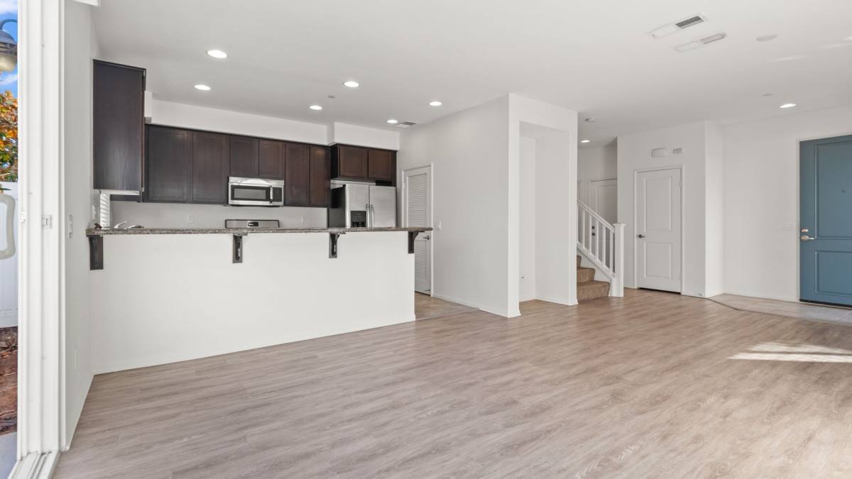 1536-1558 Coronado Ave, San Diego, CA 92154 - Townhouse for Rent - Image 4