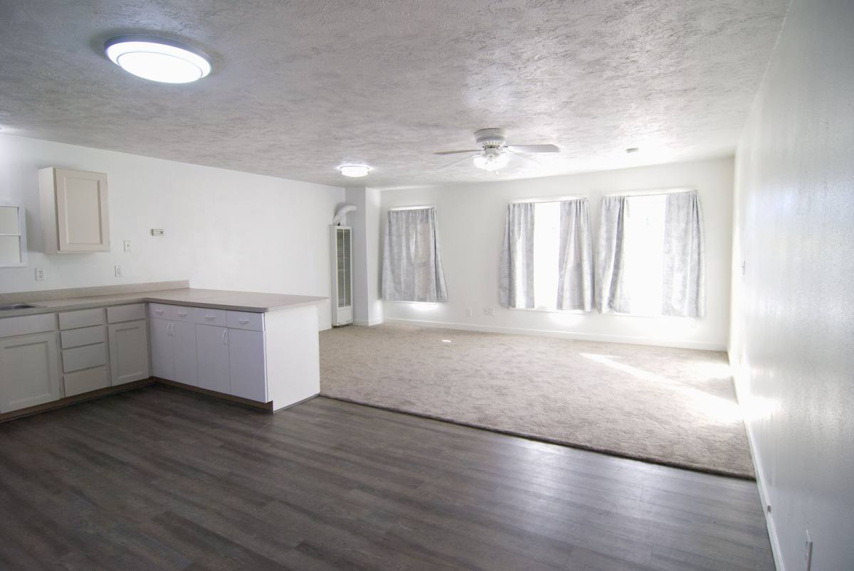 37 W Main St, Rexburg, ID 83440 - Apartment for Rent - Image 2