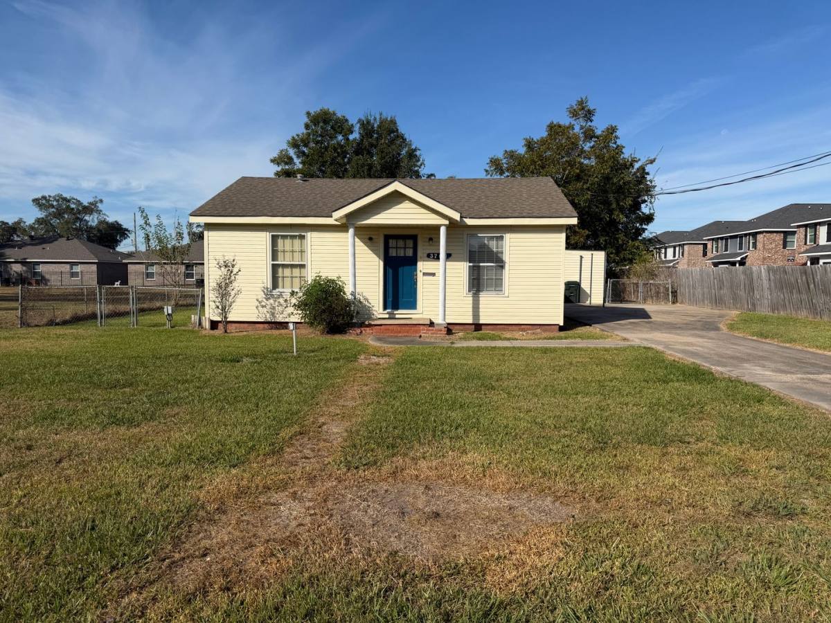 House for rent at 3708 Auburn St, Lake Charles, LA 70607