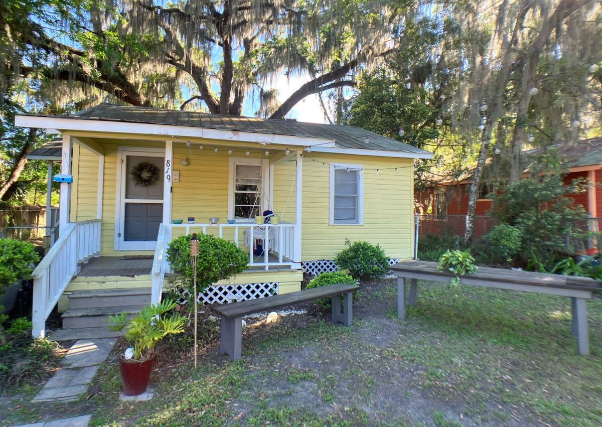 819 NW 6th Ave, Gainesville, FL 32601 - House for Rent - Image 1