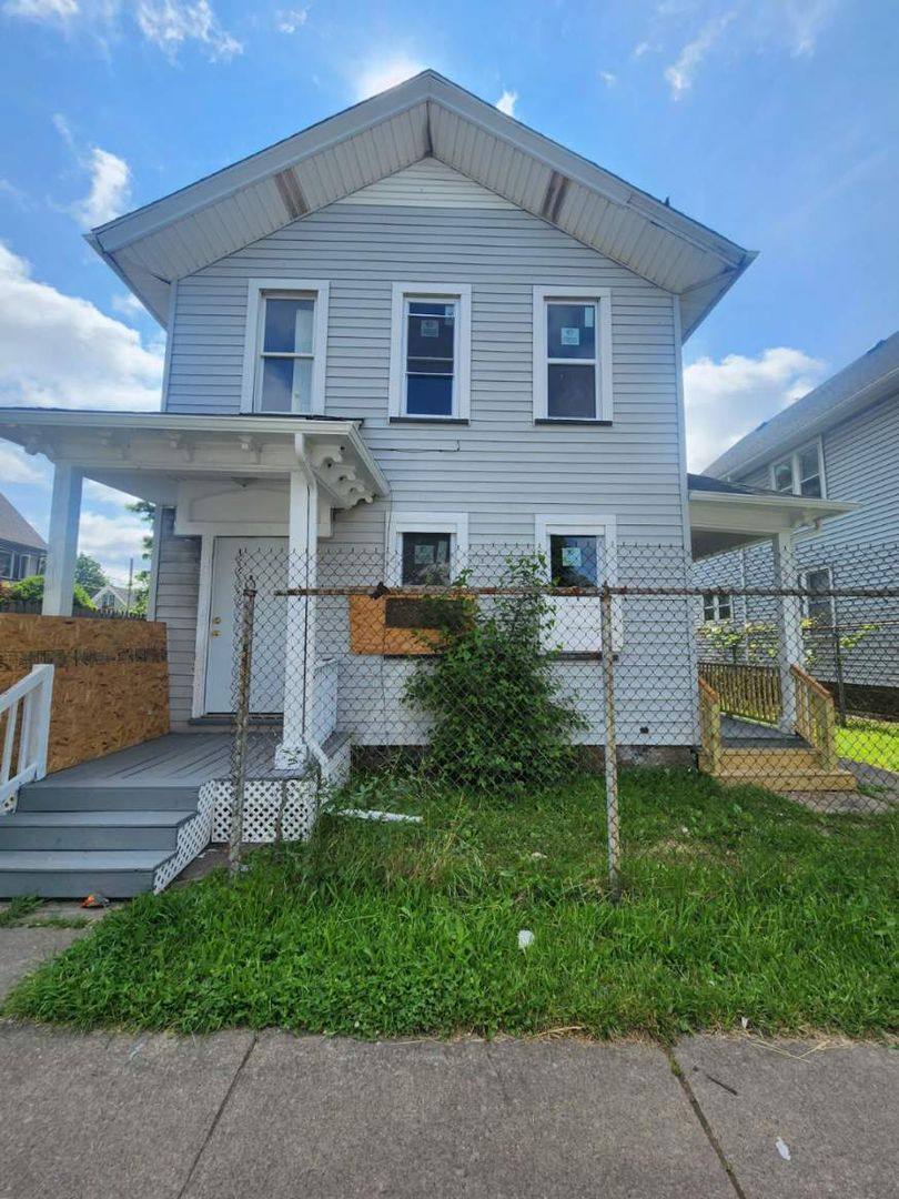 Apartment for rent at 326 Scio St, Rochester, NY 14605