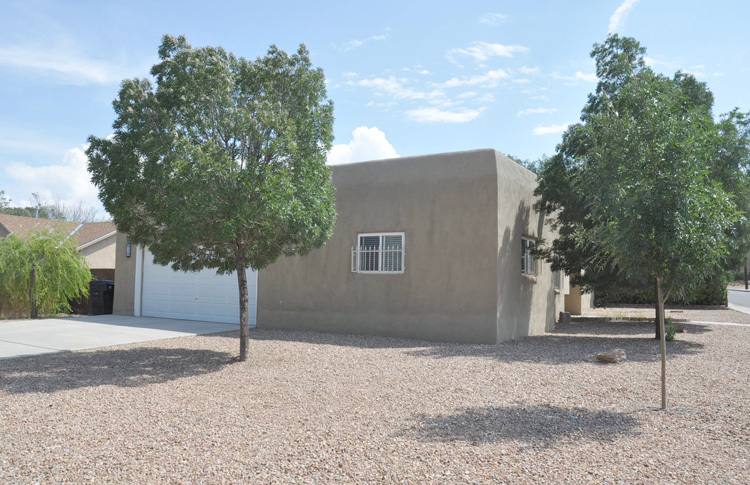 House for rent at 111 Claremont Ave NE, Albuquerque, NM 87107