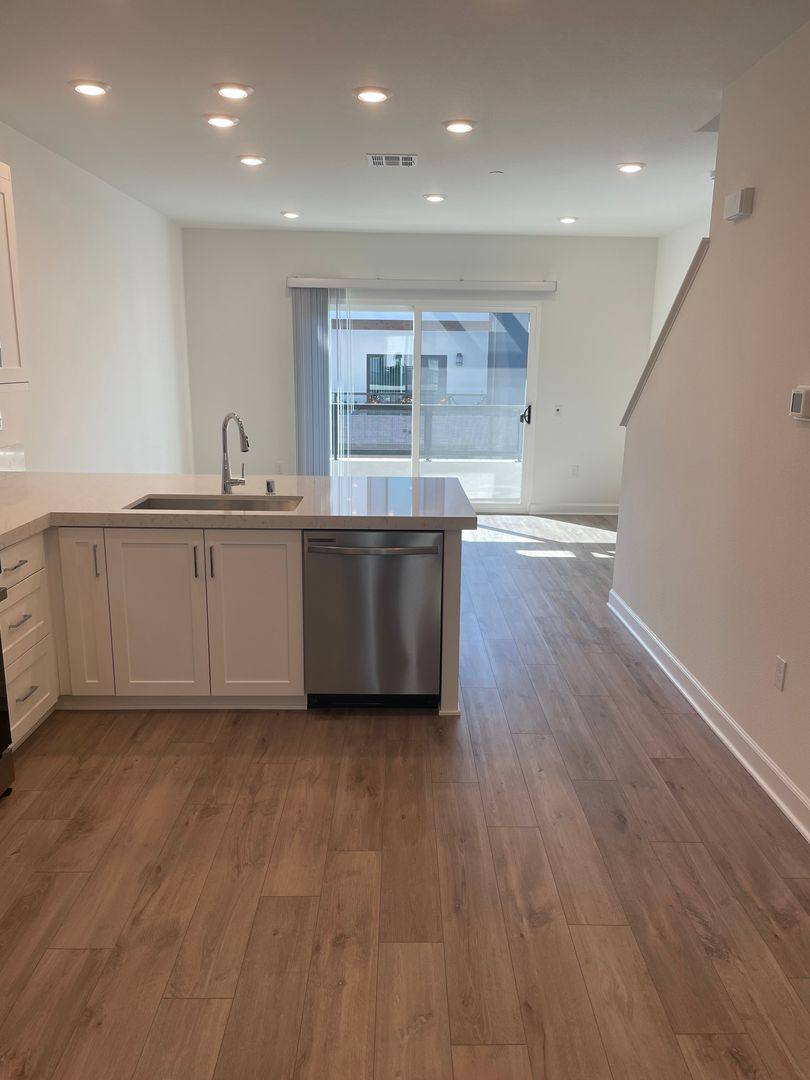 2121 Senita Dr, San Diego, CA 92154 - Townhouse for Rent - Image 1