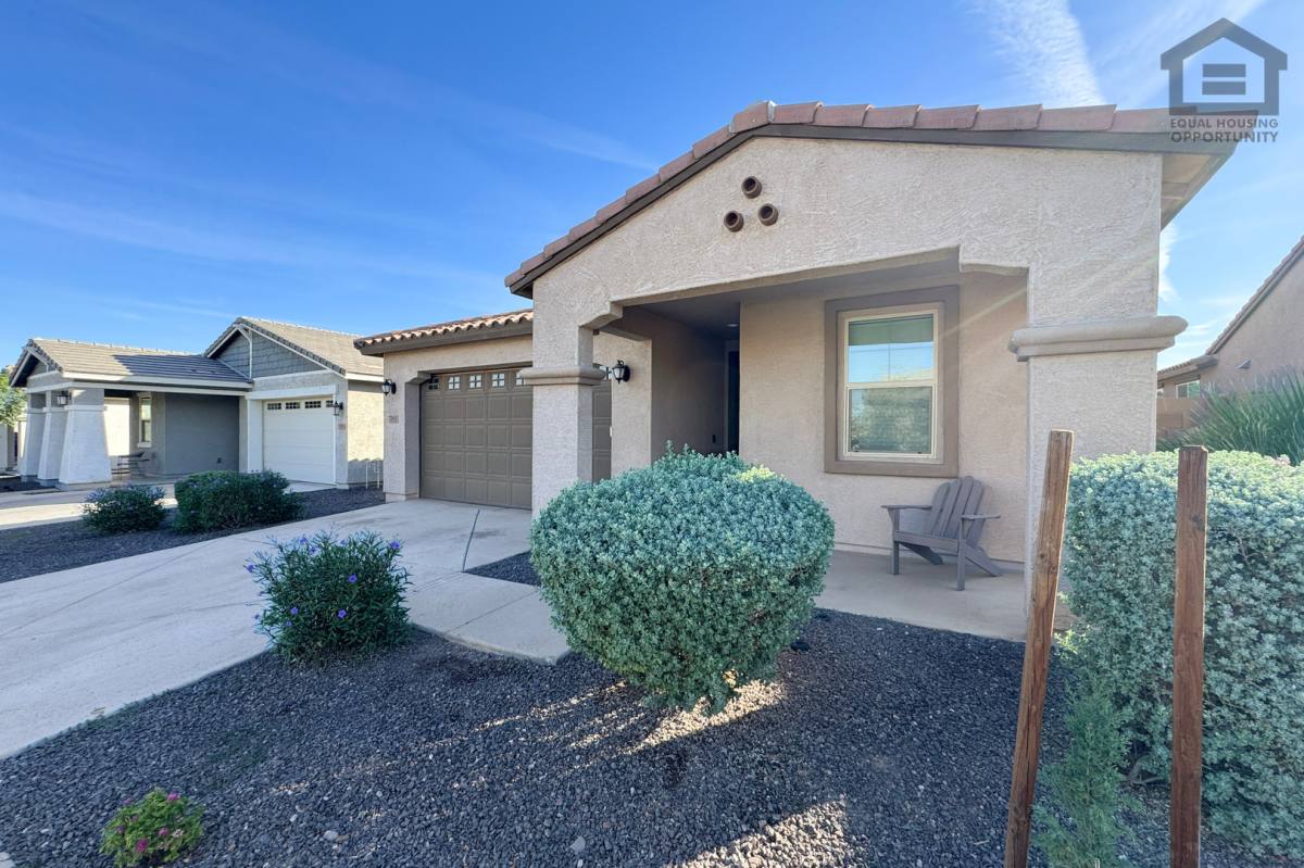 7019 S 13th Way, Phoenix, AZ 85042 - House for Rent - Image 4