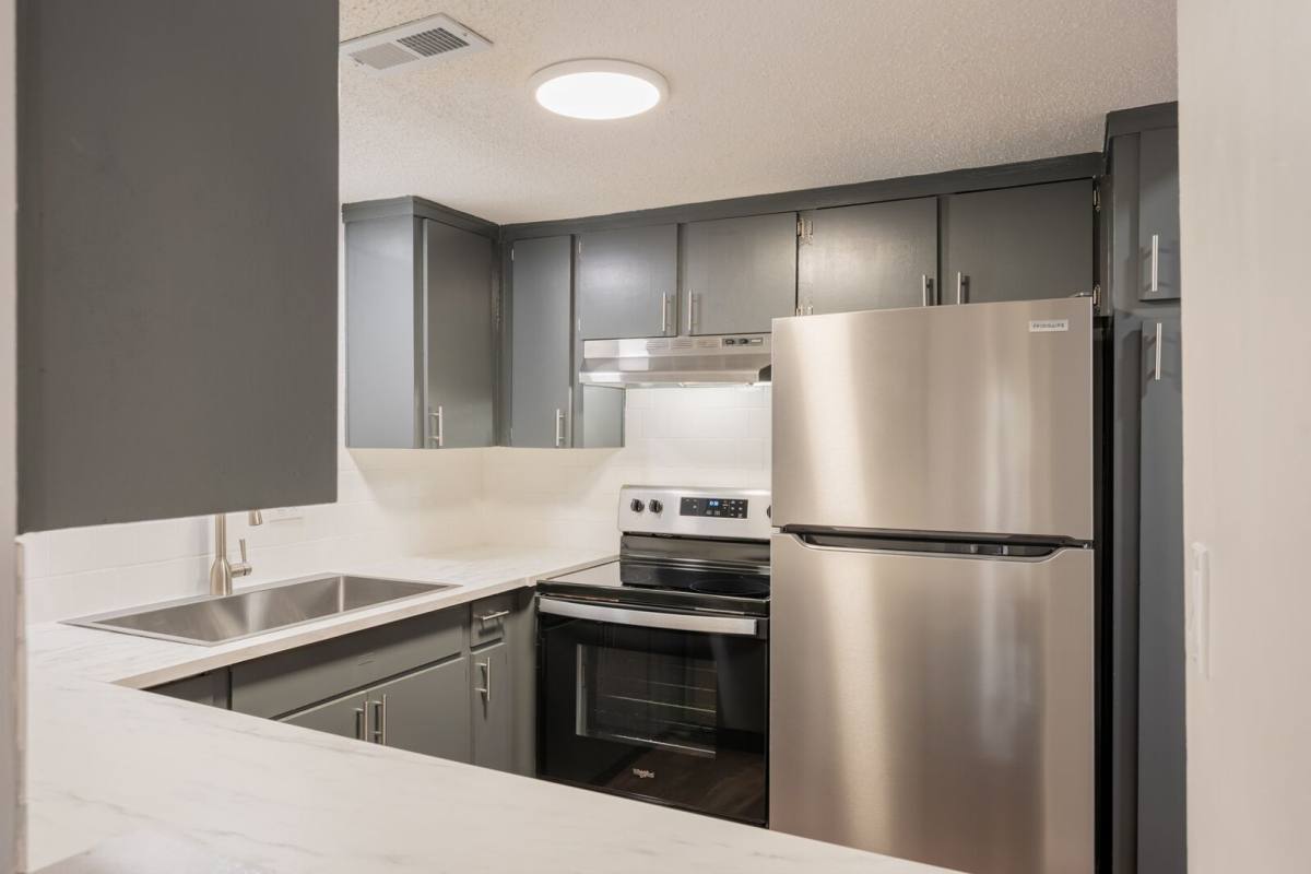 Wornall Place & Townhomes, 8718 Wornall Rd, Kansas City, MO 64114 - Apartment for Rent
