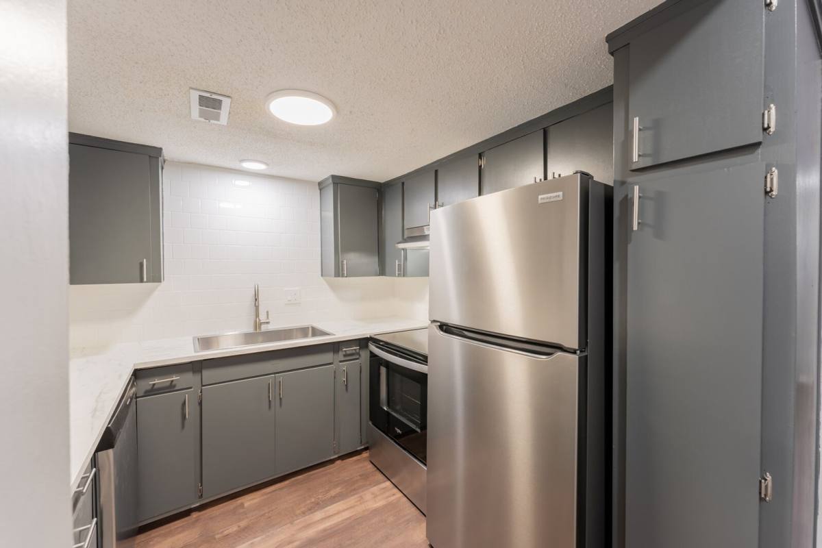 Wornall Place & Townhomes, 8718 Wornall Rd, Kansas City, MO 64114 - Apartment for Rent - Image 2
