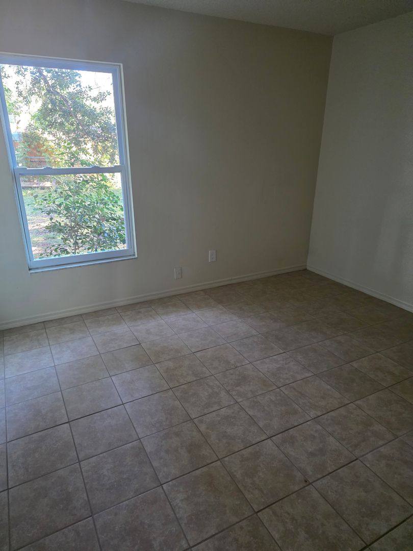 708 26th Ave E, Bradenton, FL 34208 - House for Rent - Image 7