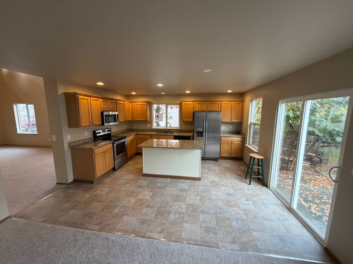 2618 NE 24th Court, Renton, WA 98056 - House for Rent - Image 3
