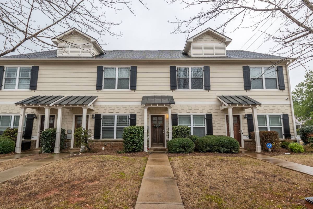 Apartment for rent at 371 Oconee River Circle, Athens, GA 30605
