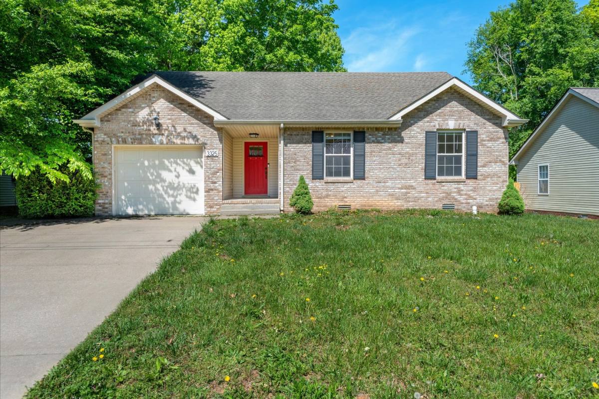 House for rent at 3325 S Senseney Circle, Clarksville, TN 37042