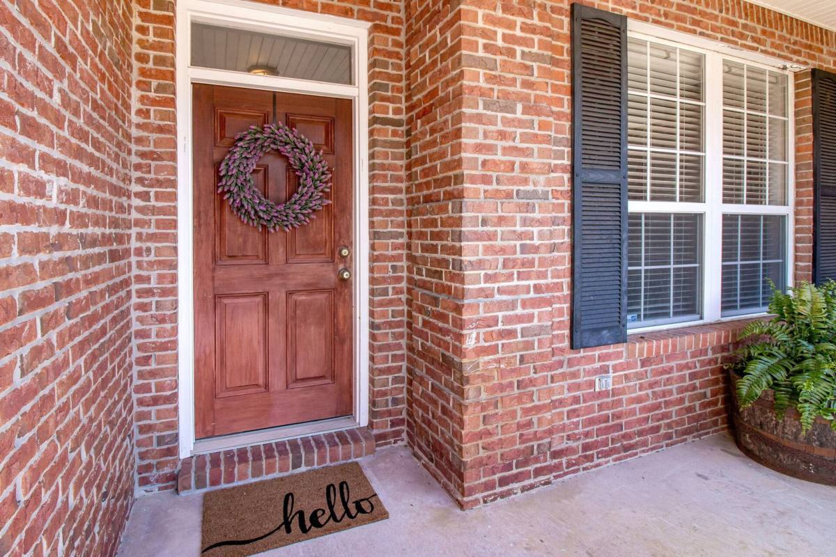 4235 Lost Horse Circle, Niceville, FL 32578 - House for Rent - Image 2
