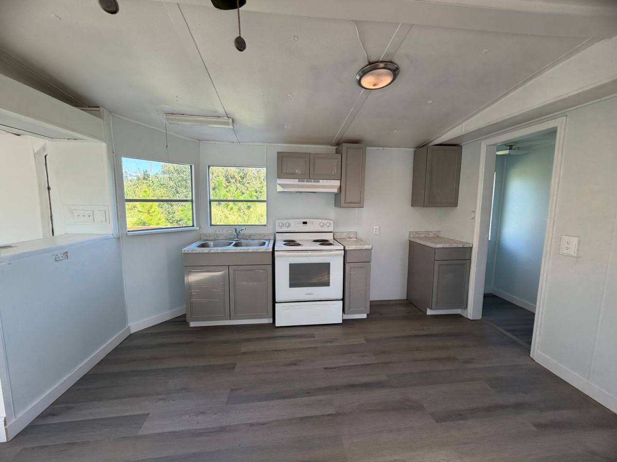 6139 Jammie Rd, Youngstown, FL 32466 - Apartment for Rent - Image 2