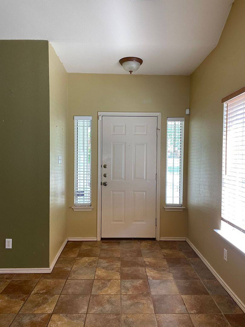5206 Hartson, Kyle, TX 78640 - House for Rent - Image 3