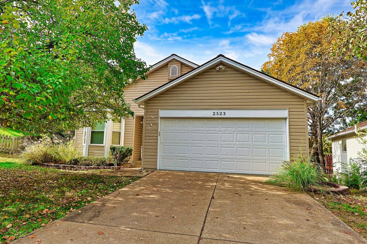 House for rent at 2523 Balaji Court, Ballwin, MO 63011