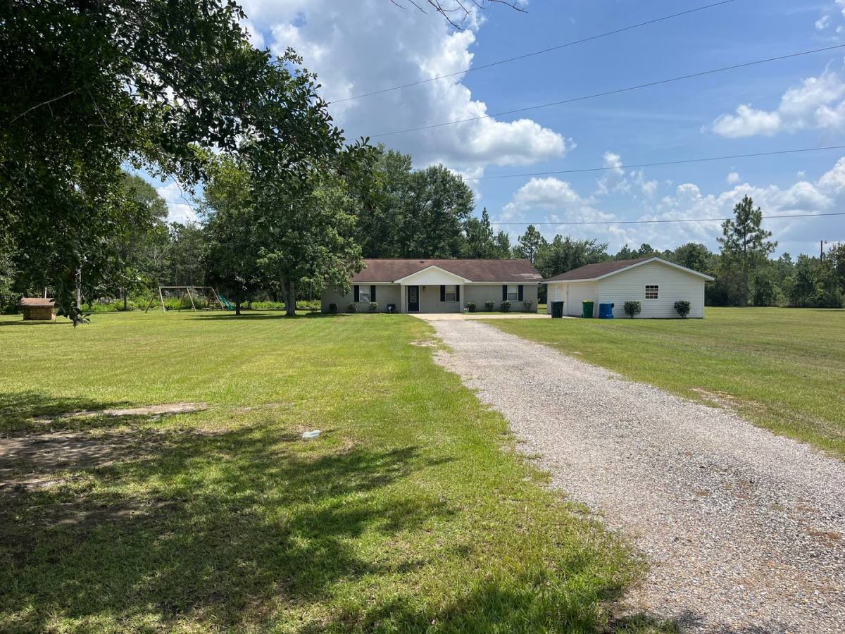 14600 Highway 613, Moss Point, MS 39562 - House for Rent