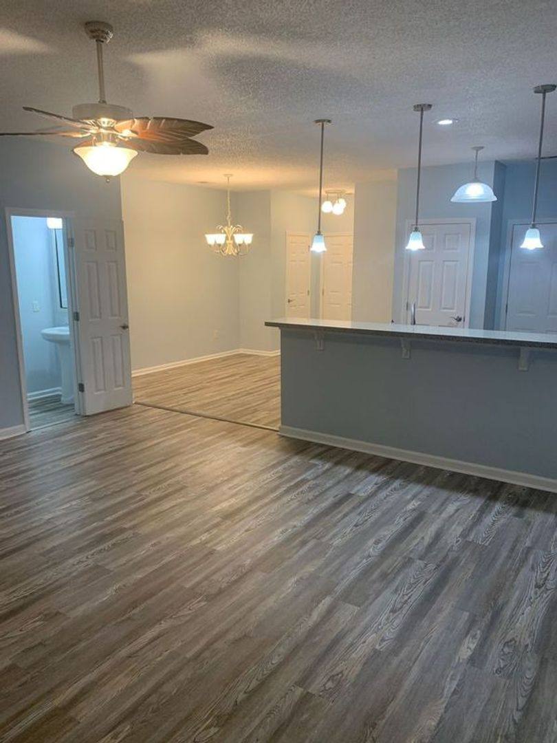 1090 Canyon Oak Loop, Richmond Hill, GA 31324 - Townhouse for Rent - Image 2
