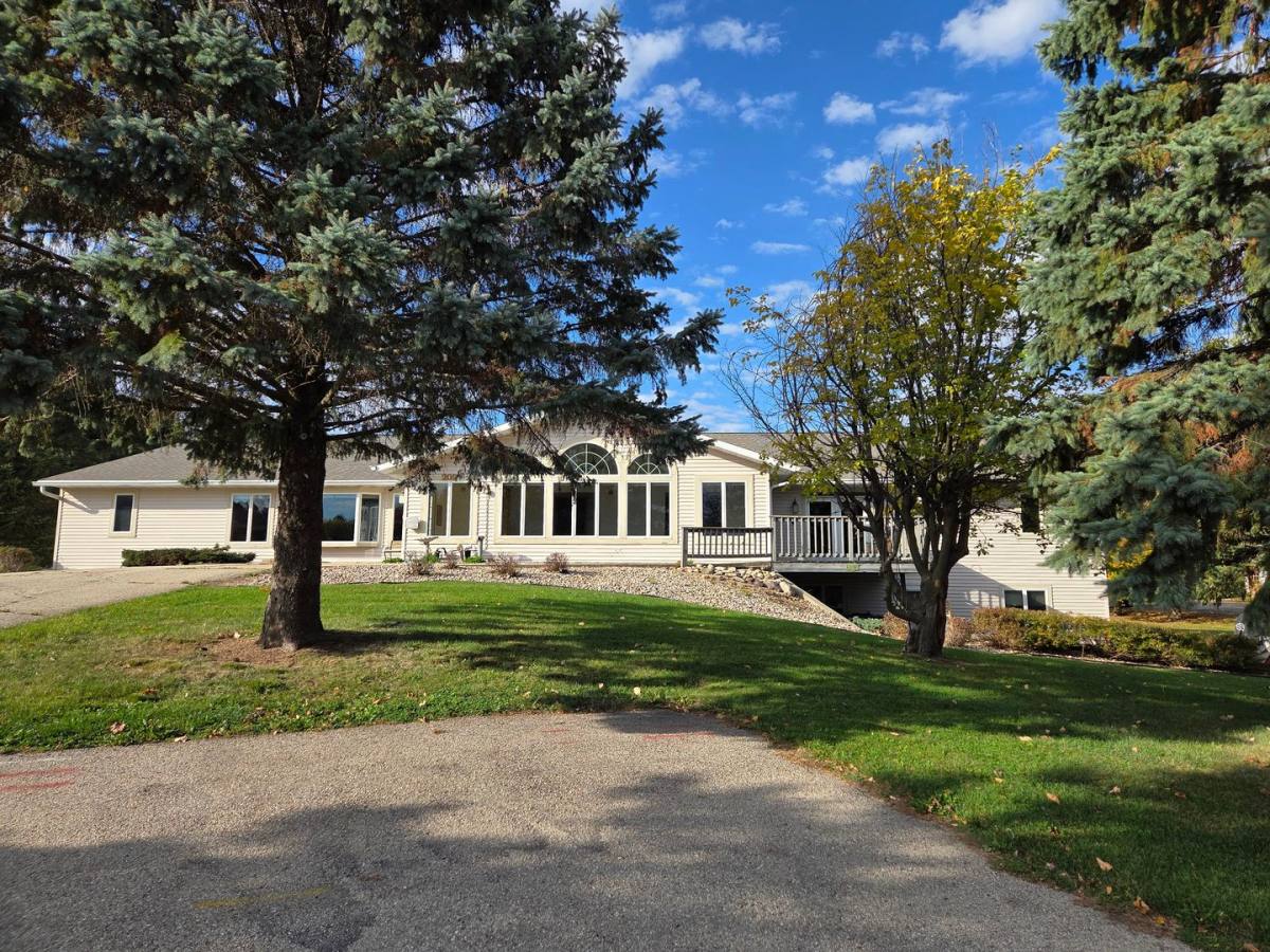 Apartment for rent at 209 Forest St, Fox Lake, WI 53933