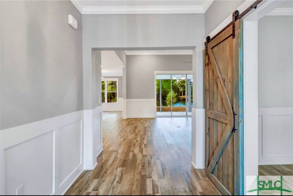 421 Bear River Dr, Richmond Hill, GA 31324 - House for Rent - Image 3