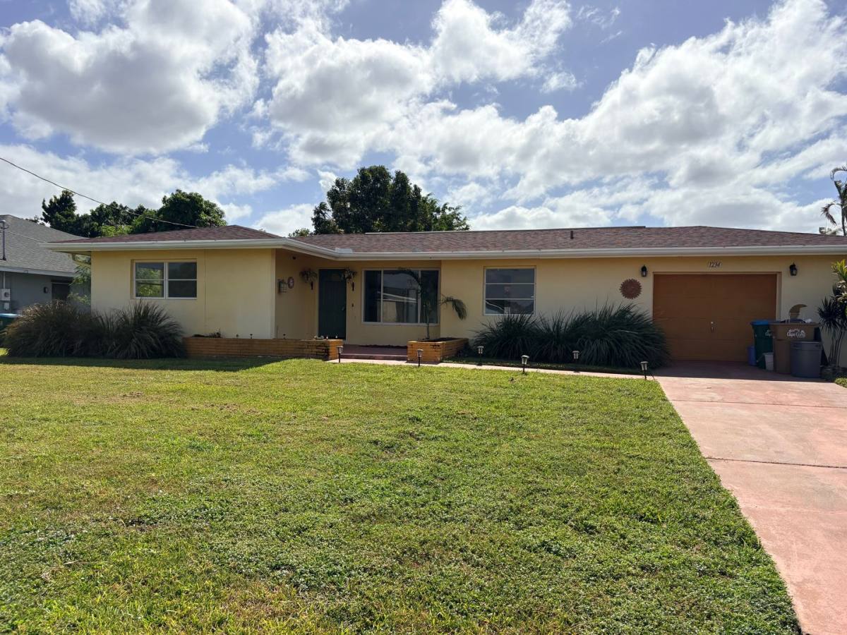House for rent at 1234 SE 39th Terrace, Cape Coral, FL 33904