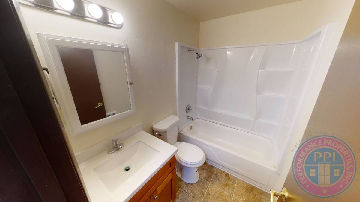 4919 NE Killingsworth St, Portland, OR 97218 - Apartment for Rent - Image 8