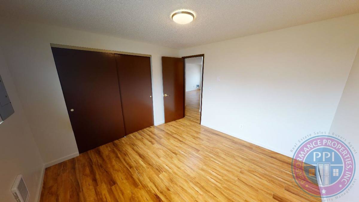 4919 NE Killingsworth St, Portland, OR 97218 - Apartment for Rent - Image 6