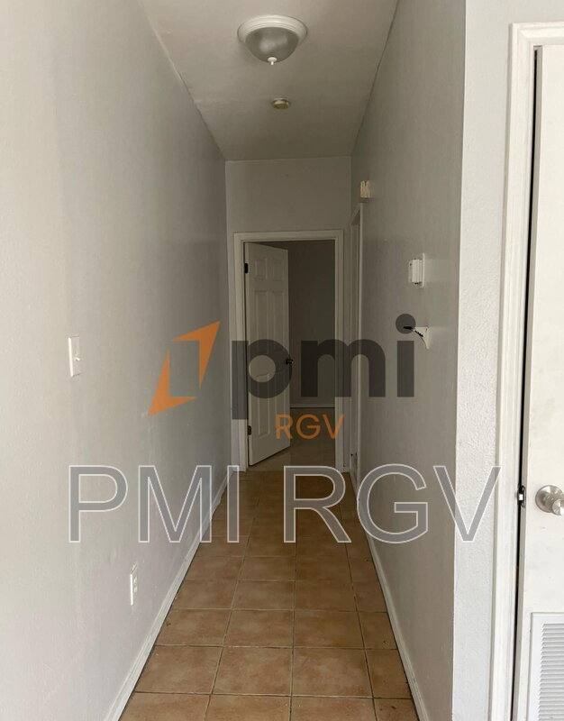919 E Van Week St #1, Edinburg, TX 78541 - Apartment for Rent - Image 4