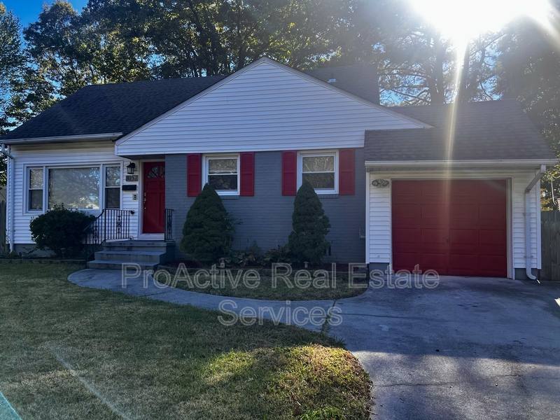 House for rent at 1057 Georgetown Rd, Norfolk, VA 23502