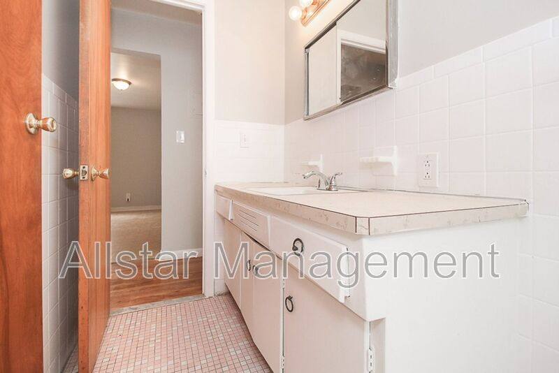 4801 E 84 St, Upstairs Unit, Garfield Heights, OH 44125 - Apartment for Rent - Image 10