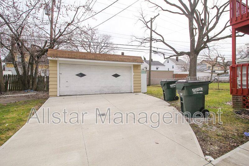 4801 E 84 St, Upstairs Unit, Garfield Heights, OH 44125 - Apartment for Rent - Image 4
