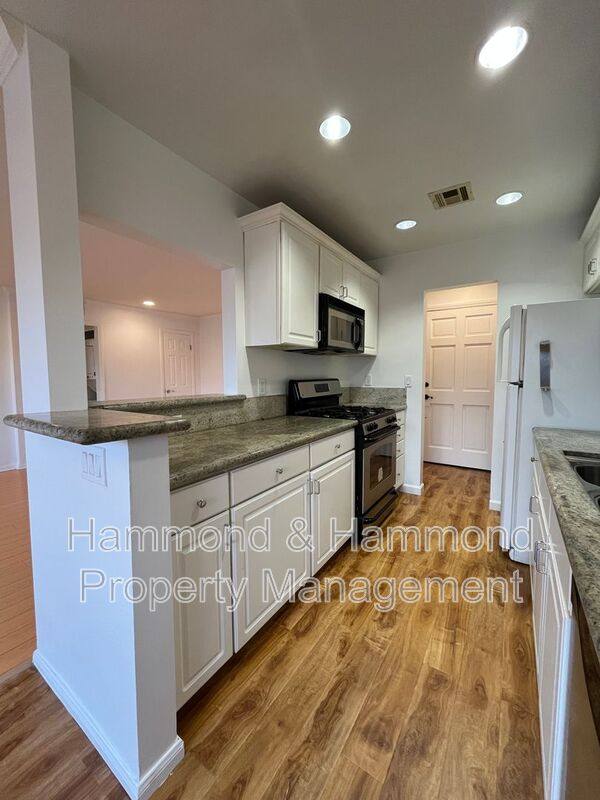 21529 Saticoy St #109, Canoga Park, CA 91304 - Condo for Rent - Image 7