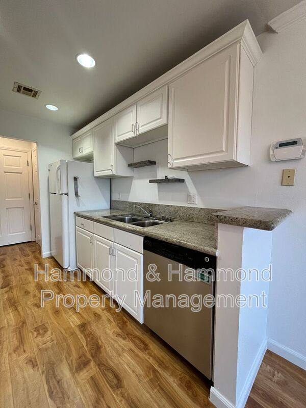 21529 Saticoy St #109, Canoga Park, CA 91304 - Condo for Rent - Image 6