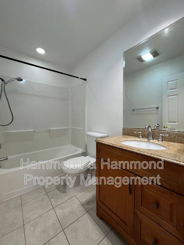 21529 Saticoy St #109, Canoga Park, CA 91304 - Condo for Rent - Image 10
