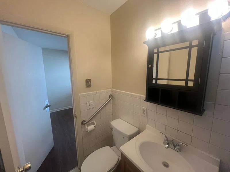 868 W Boylston St #4, Worcester, MA 01606 - Apartment for Rent - Image 5
