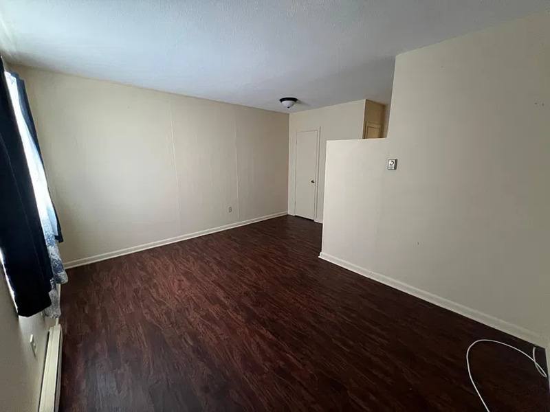 868 W Boylston St #4, Worcester, MA 01606 - Apartment for Rent - Image 2